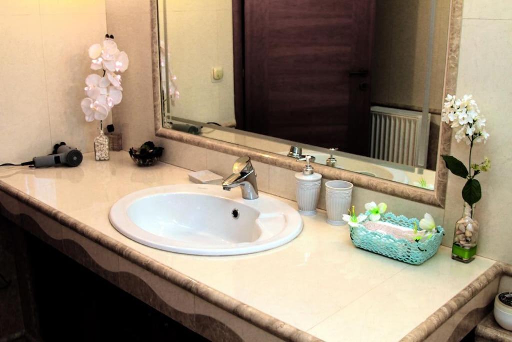 An Ideal 3 Bedroom In - Crete